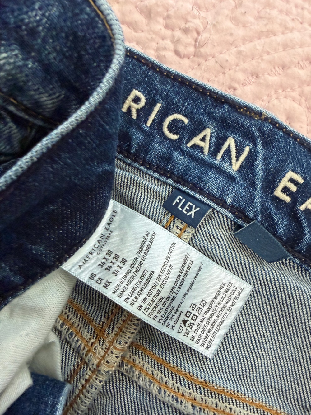 American Eagle Outfitters Straight Fit Dark Blue Jeans - Picture 3 of 3